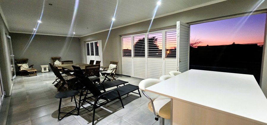 4 Bedroom Property for Sale in Myburgh Park Western Cape